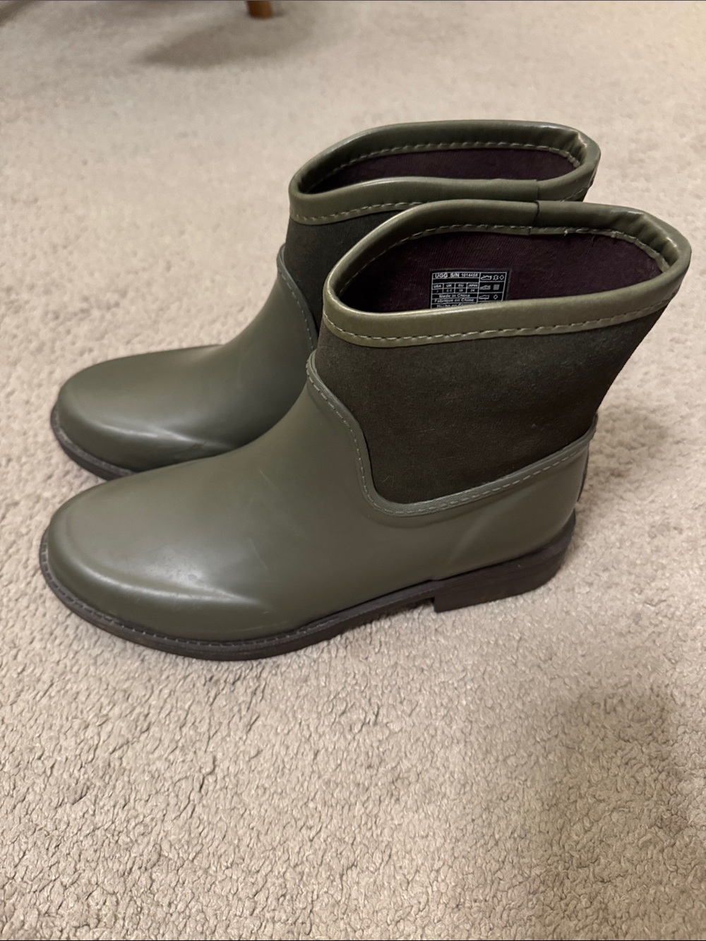 UGG Green Short Waterproof Ankle Boots - Picture 8 of 13